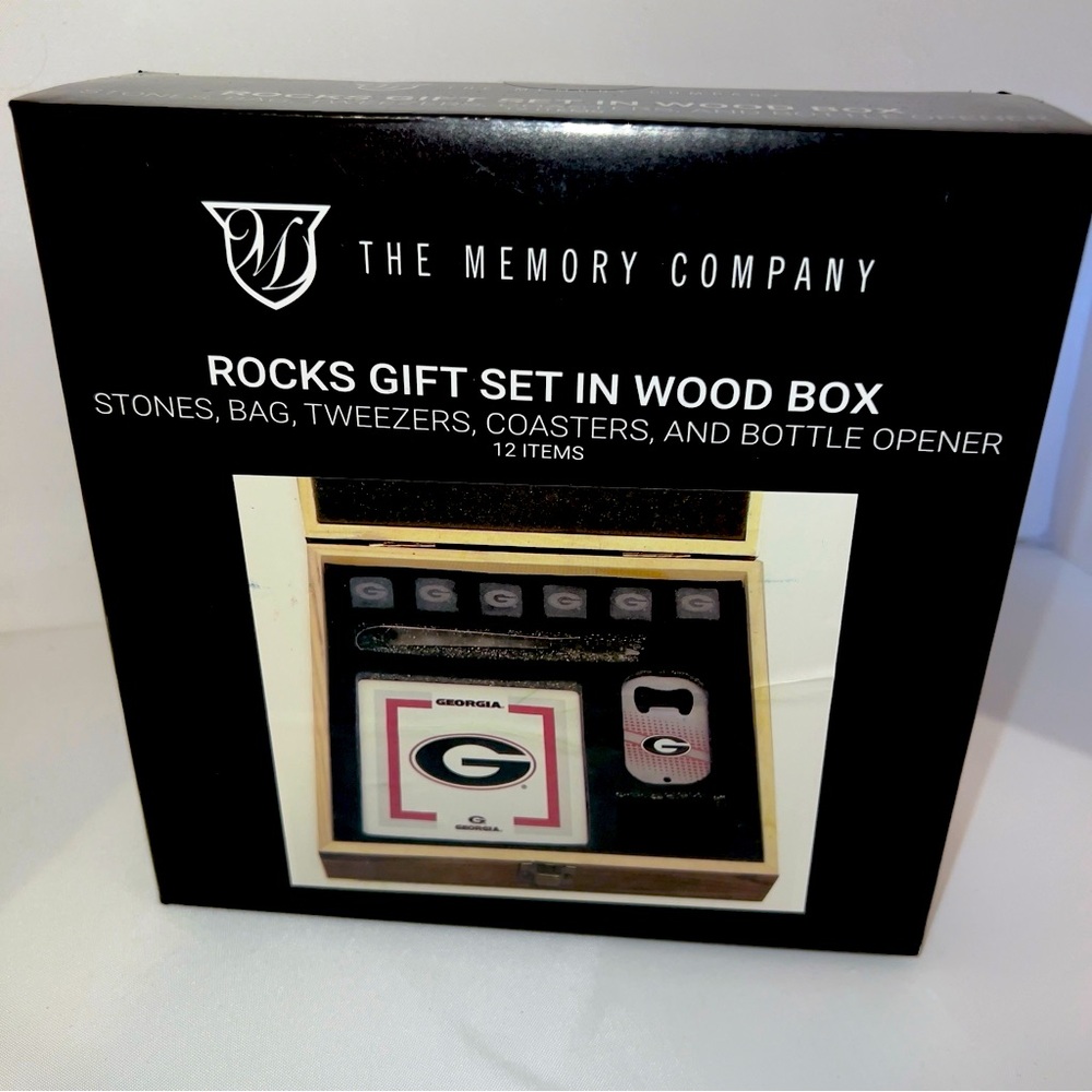 Georgia Bulldogs Rocks gift set in wooden box